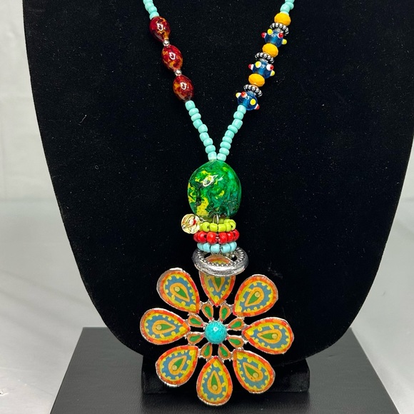 Colorful Wedding Cake Beaded Flower Pendant Necklace - Picture 5 of 5